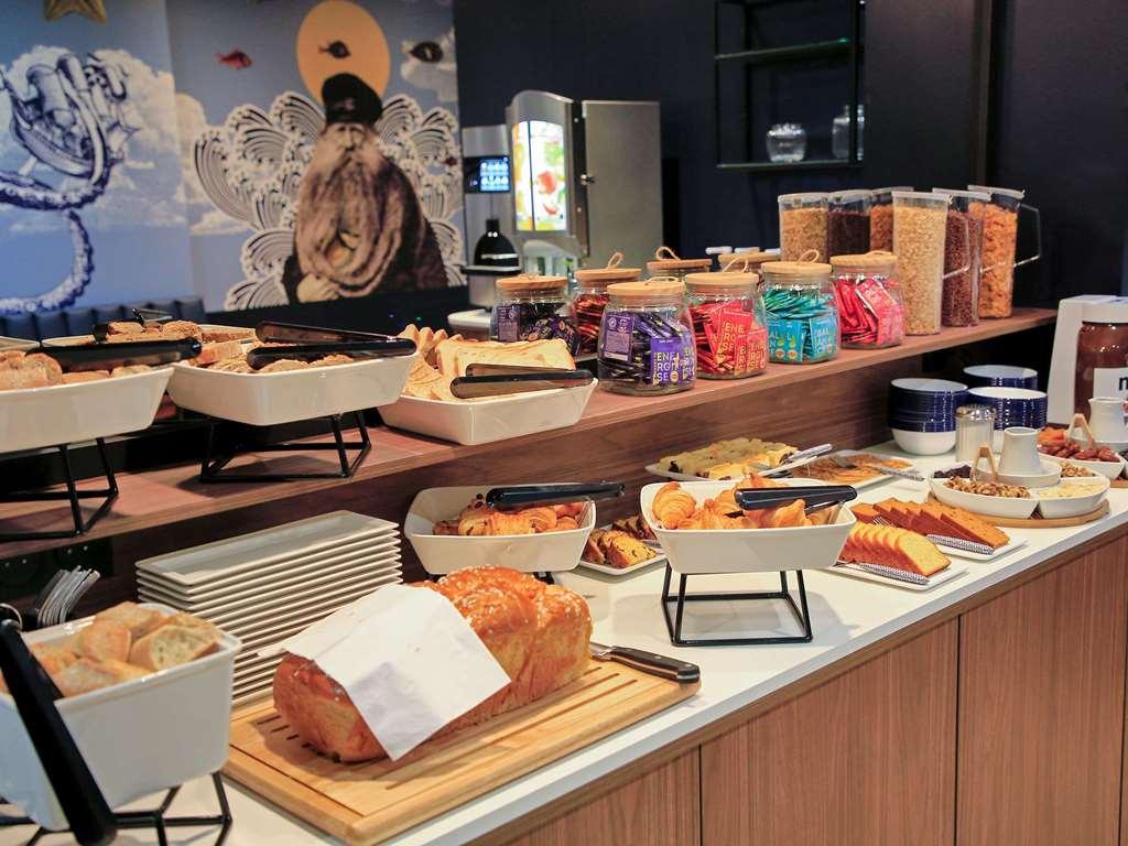 Ibis Styles Saint Malo Centre Historique Hotel Restaurant photo