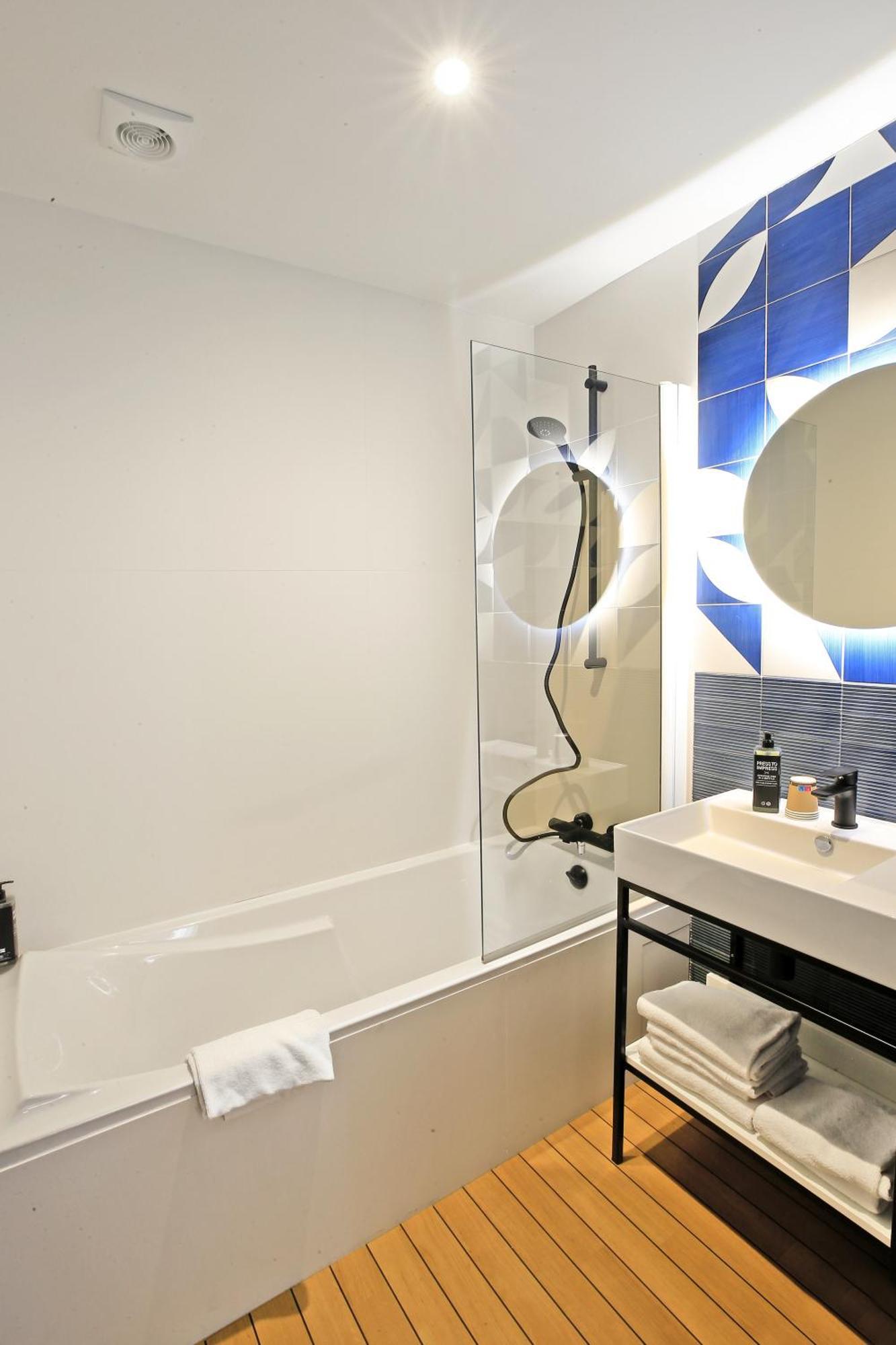 Ibis Styles Saint Malo Centre Historique Hotel Exterior photo